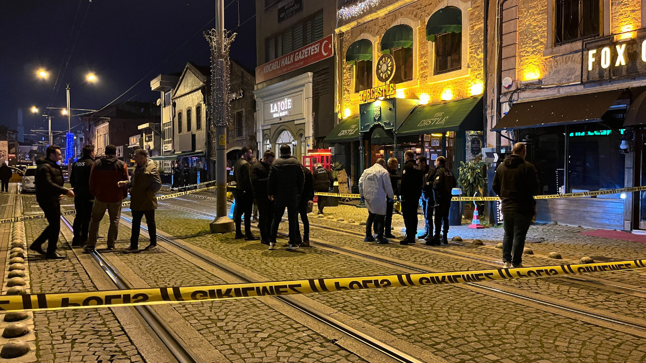 Eğlence mekanına silahlı saldırı: 2 ölü, 3 yaralı