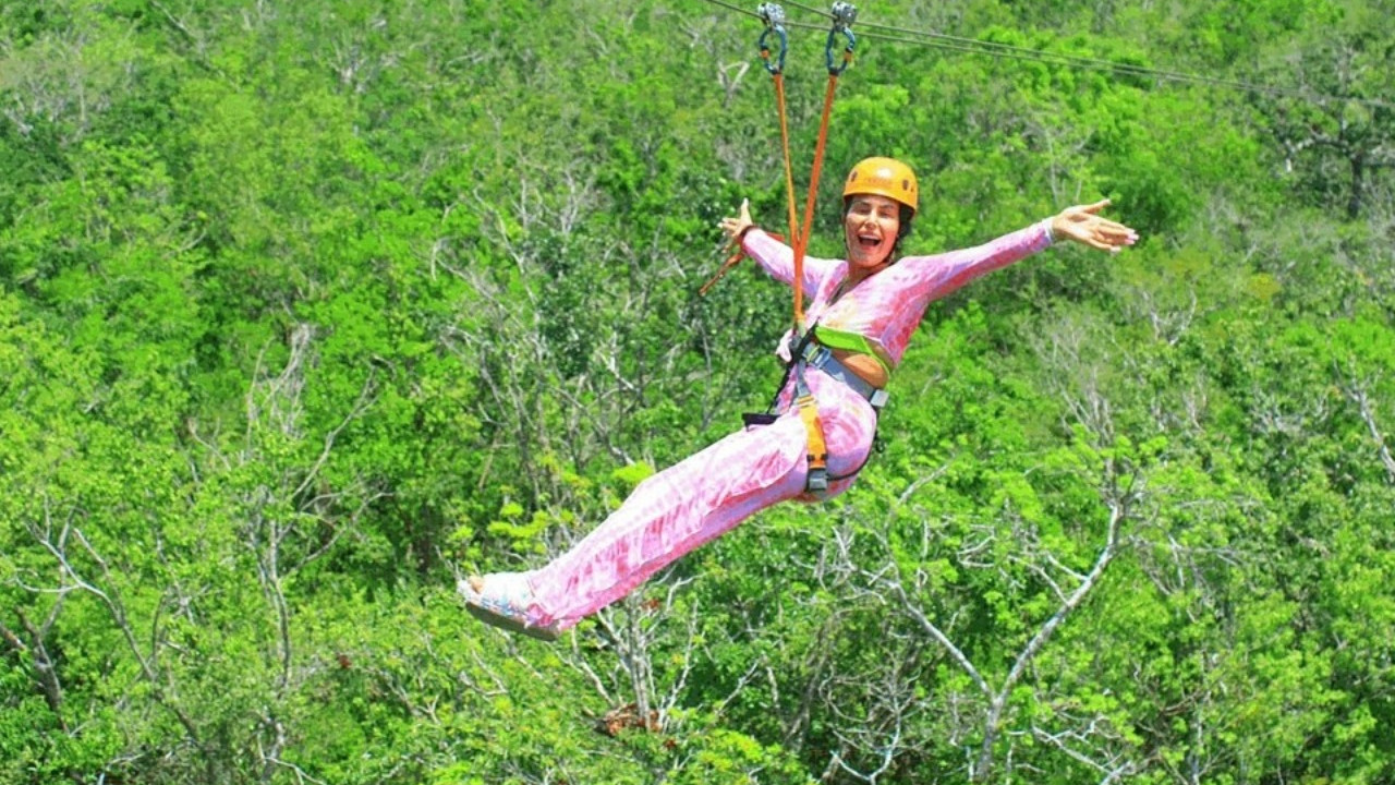 'Evden çıkamıyorum' diyerek sosyal yardım aldı, tatil yaparken yakalandı