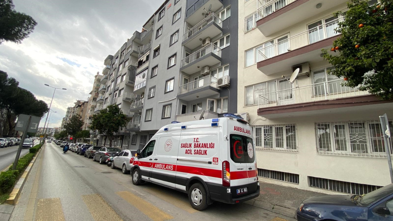 Haber alınamayan yaşlı kadın balkonda bulundu