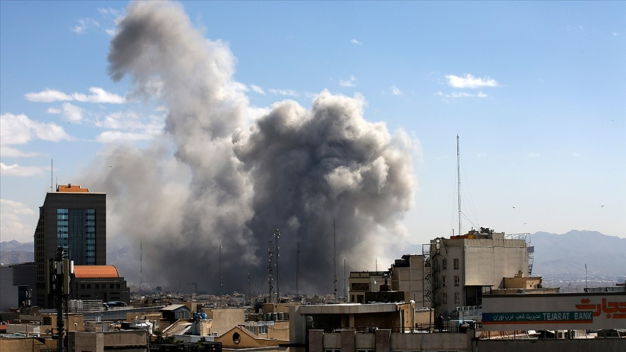 İran’da çelik fabrikalarını saldırı