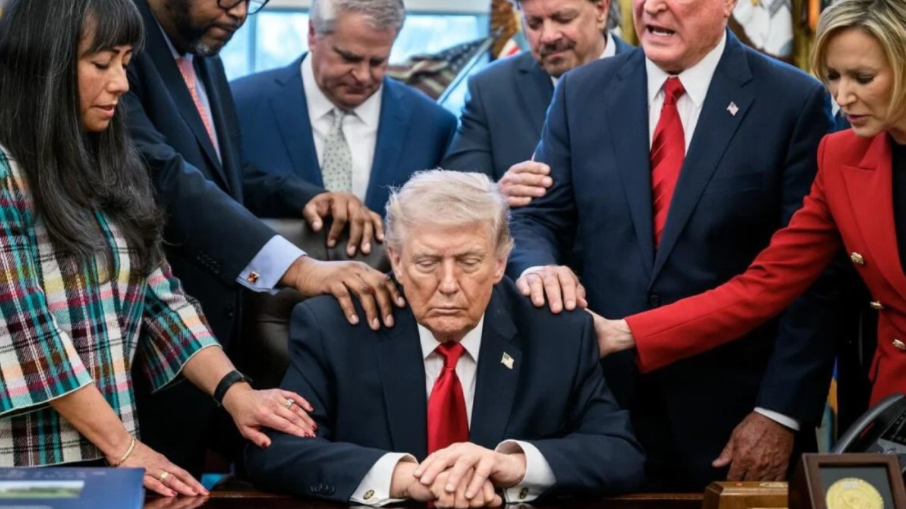 Trump’ın papazı: İran’a saldırı ruhani bir görev