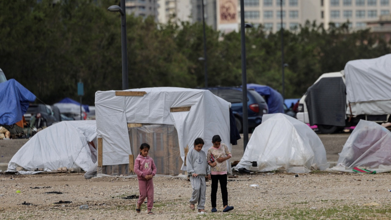 UNICEF: İsrail'in lübnan'a saldırılarında 370 bin çocuk evinden edildi