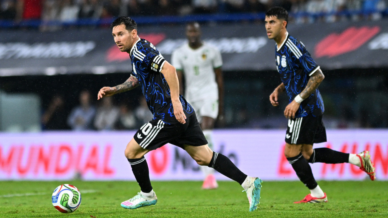 Messi, neye uğradığını şaşırdı: Bitiş düdüğüyle herkes ona hücum etti