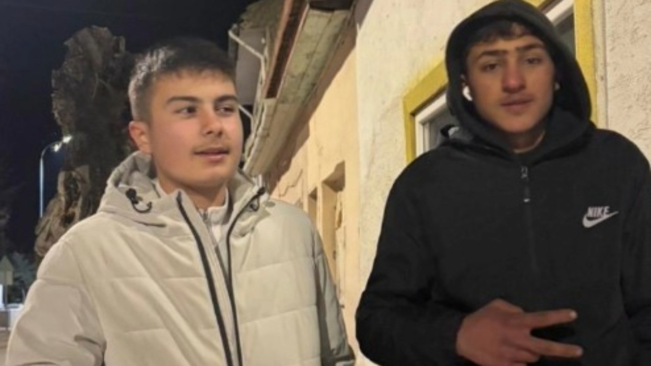 Tüfekle oynarken arkadaşını öldürdü