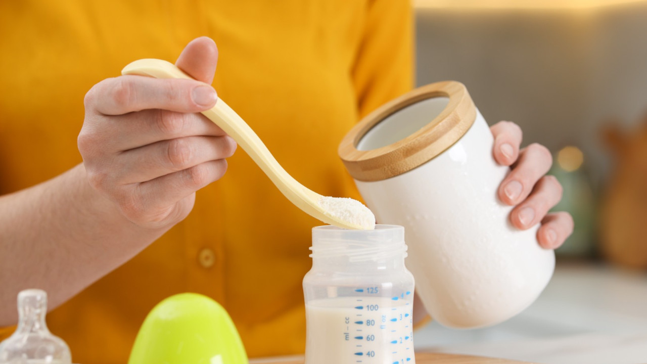 'Üç çocuğa' karşı rafları gösterdi: Asgari ücretin 3'te 1'i mamaya gidiyor