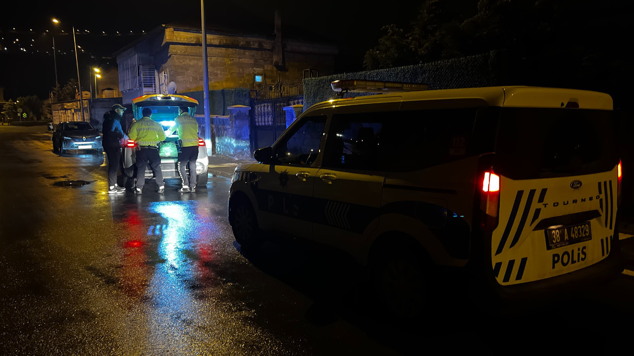 2 saatte iki kez yakalandı ceza katlandı