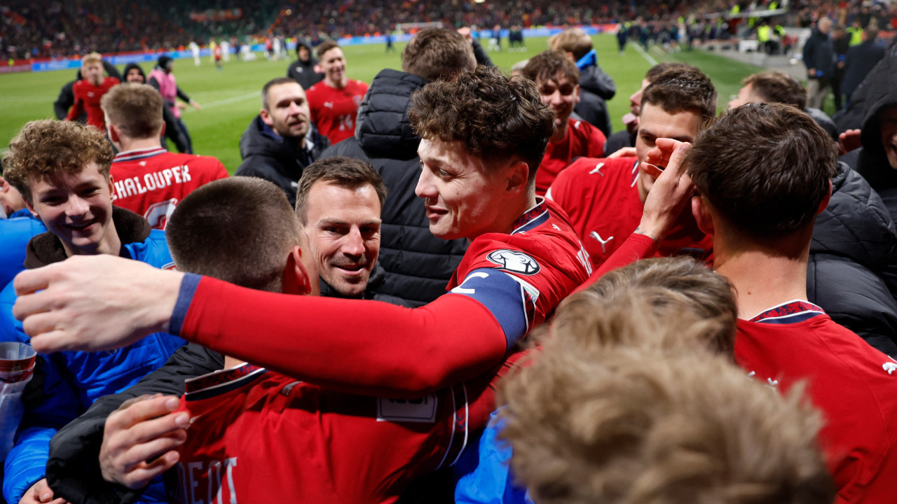 Dünya Kupası'na gidecek son dört takım belli oluyor