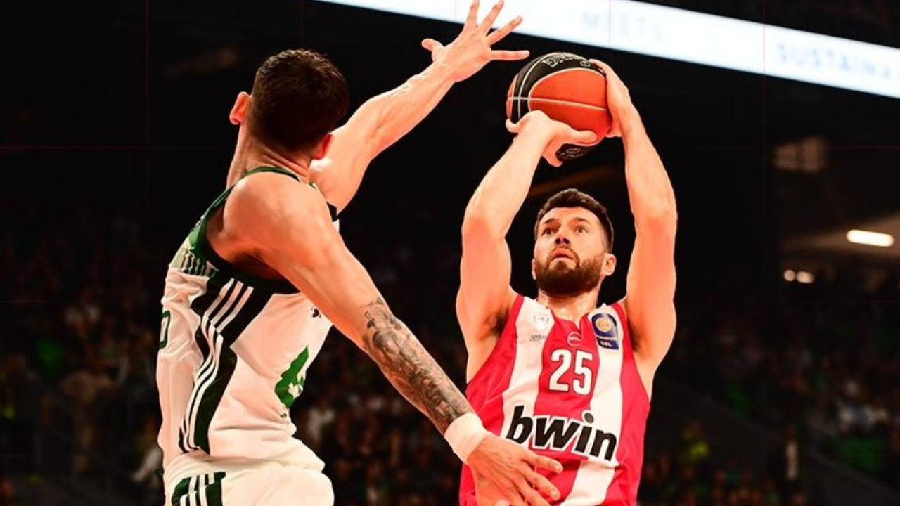 Panathinaikos-Olympiakos derbisinde büyük kaos: Kavga, küfür ve karşılıklı açıklamalar