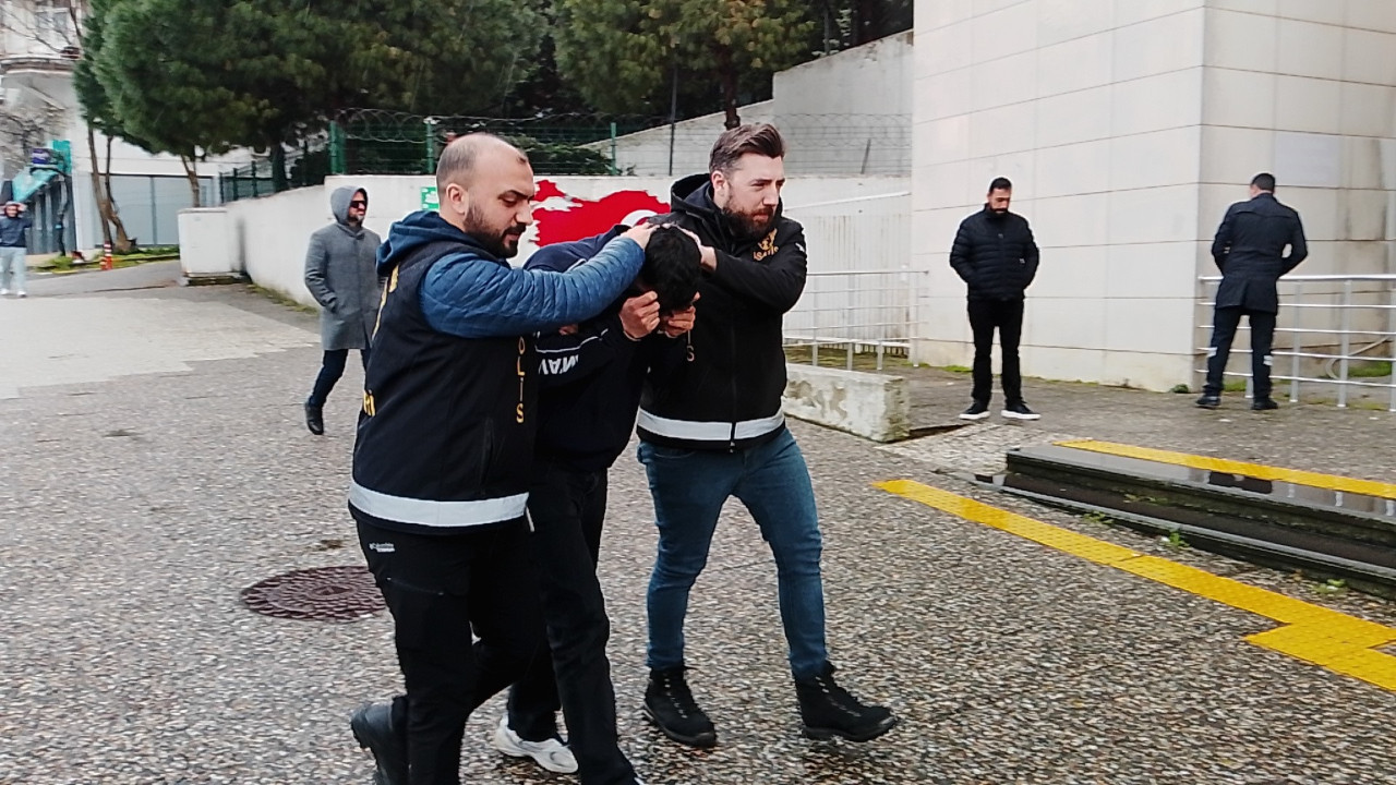 Sınavdan kaldı, komisyon üyesine saldırdı: Baba ve oğlu tutuklandı