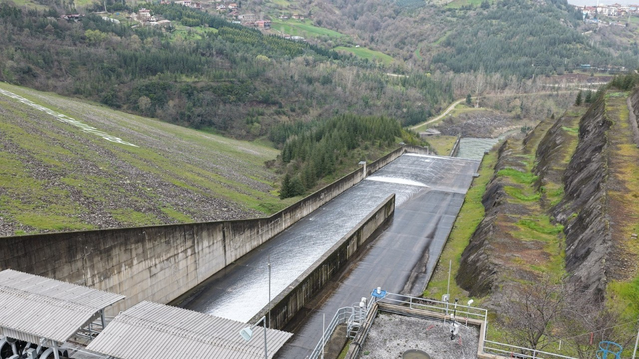 Baraj kapakları açıldı: Özel hat kuruldu, su taşınıyor