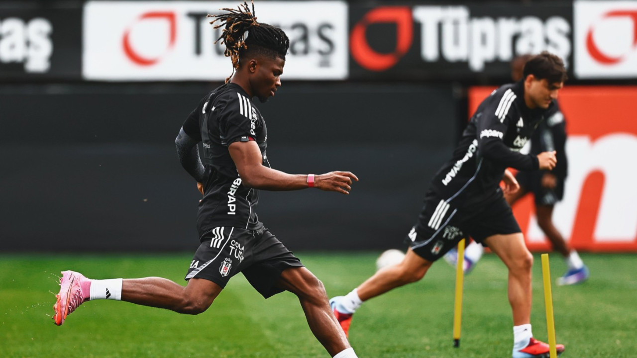 Beşiktaş'ta Fenerbahçe derbisi öncesi çifte sevinç