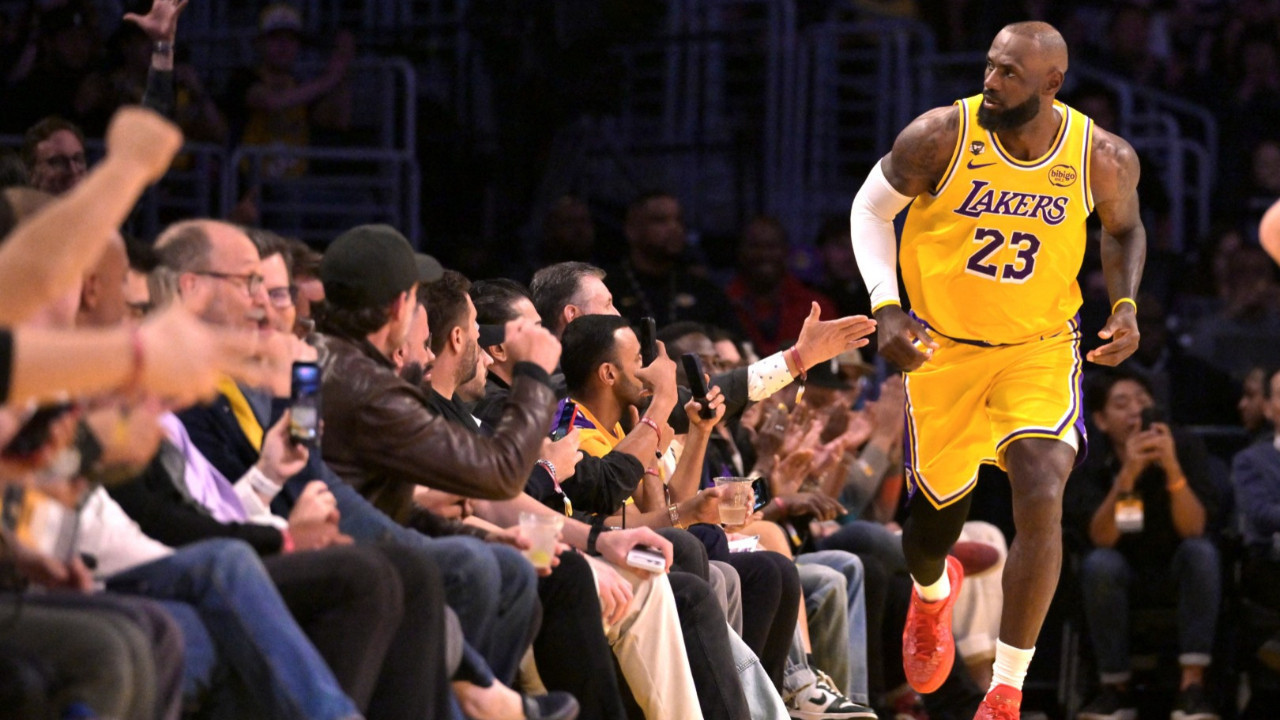 Doncic yoksa Lebron James var: Kareem Abdul-Jabbar'ı yakaladığı 1228. zafer gecesinde şov yaptı