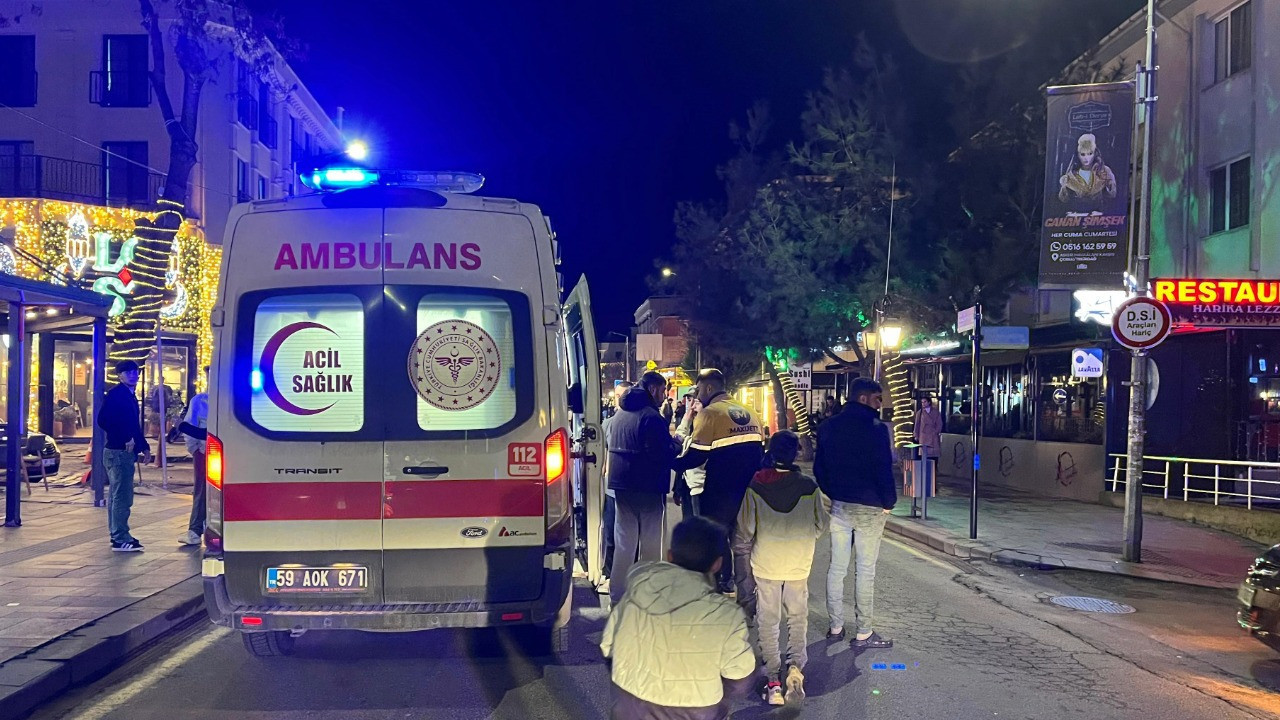 İki motosiklet kafa kafaya çarpıştı