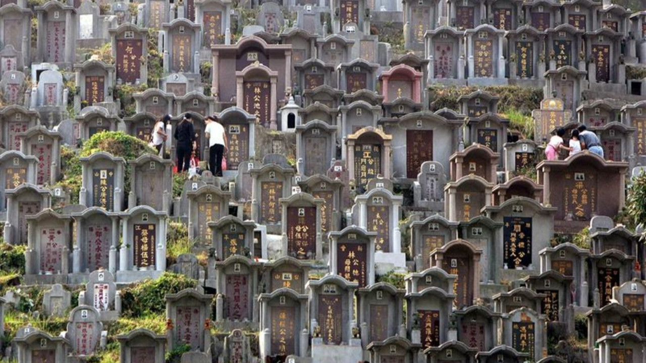 Ölülerin küllerini evde saklamak yasaklanıyor