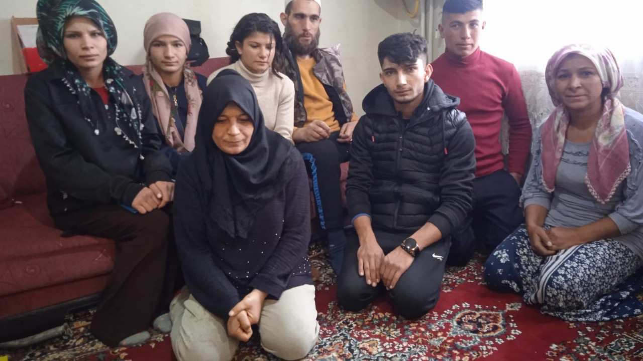 'Vatansızlar' 20 yıl sonra Türk vatandaşı oldu