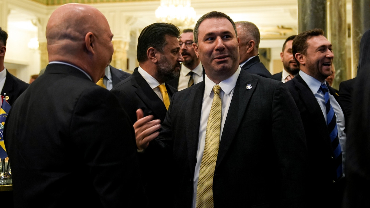 Barış Göktürk'ten Fenerbahçe gerçekleri: 12 kelepçe kontrat, 40'tan fazla oyuncuya maaş