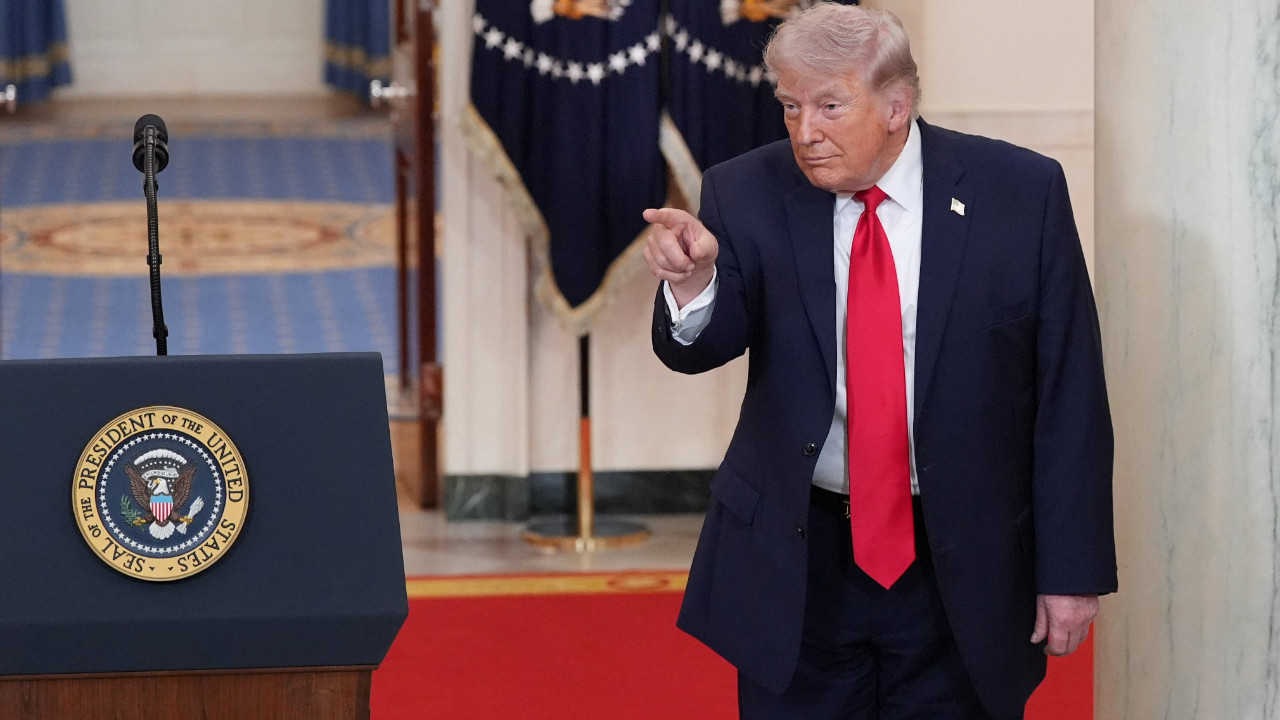 Trump, ABD'yi NATO'dan çıkarabilir mi?