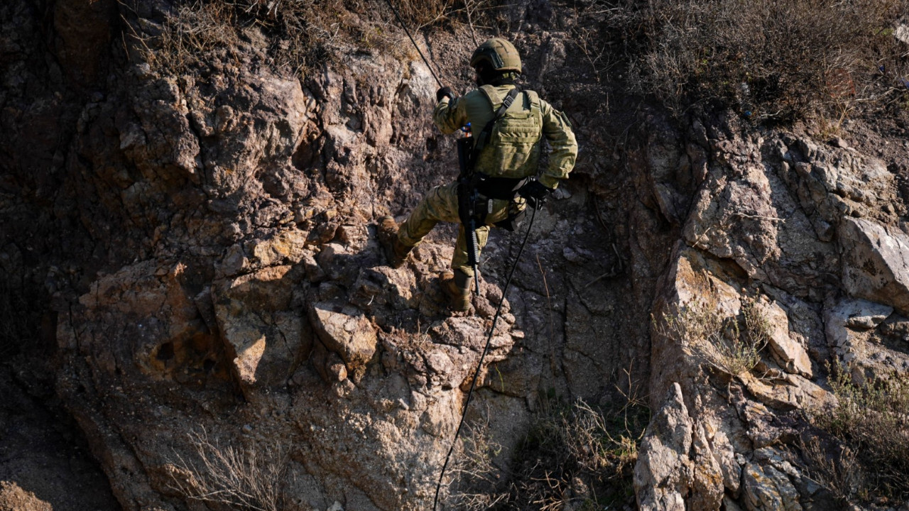 Üç ayda 1800'den fazla terör operasyonu