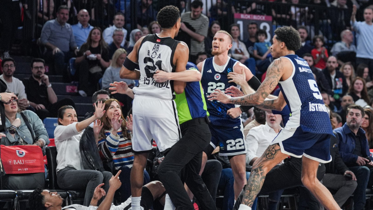 Bahçeşehir Koleji - Beşiktaş GAİN maçında şok kavga: 'Milli takımda istemiyoruz'