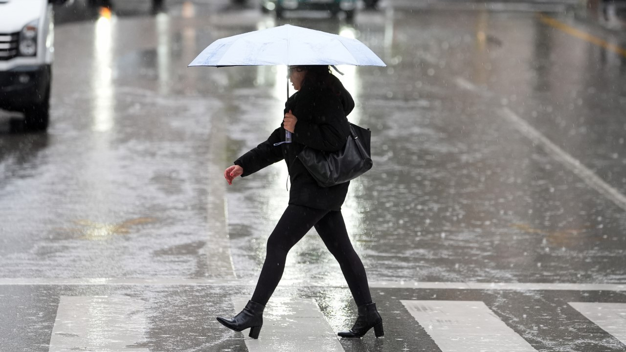 Güneşli günlere veda: Şemsiyesiz dışarı çıkmayın