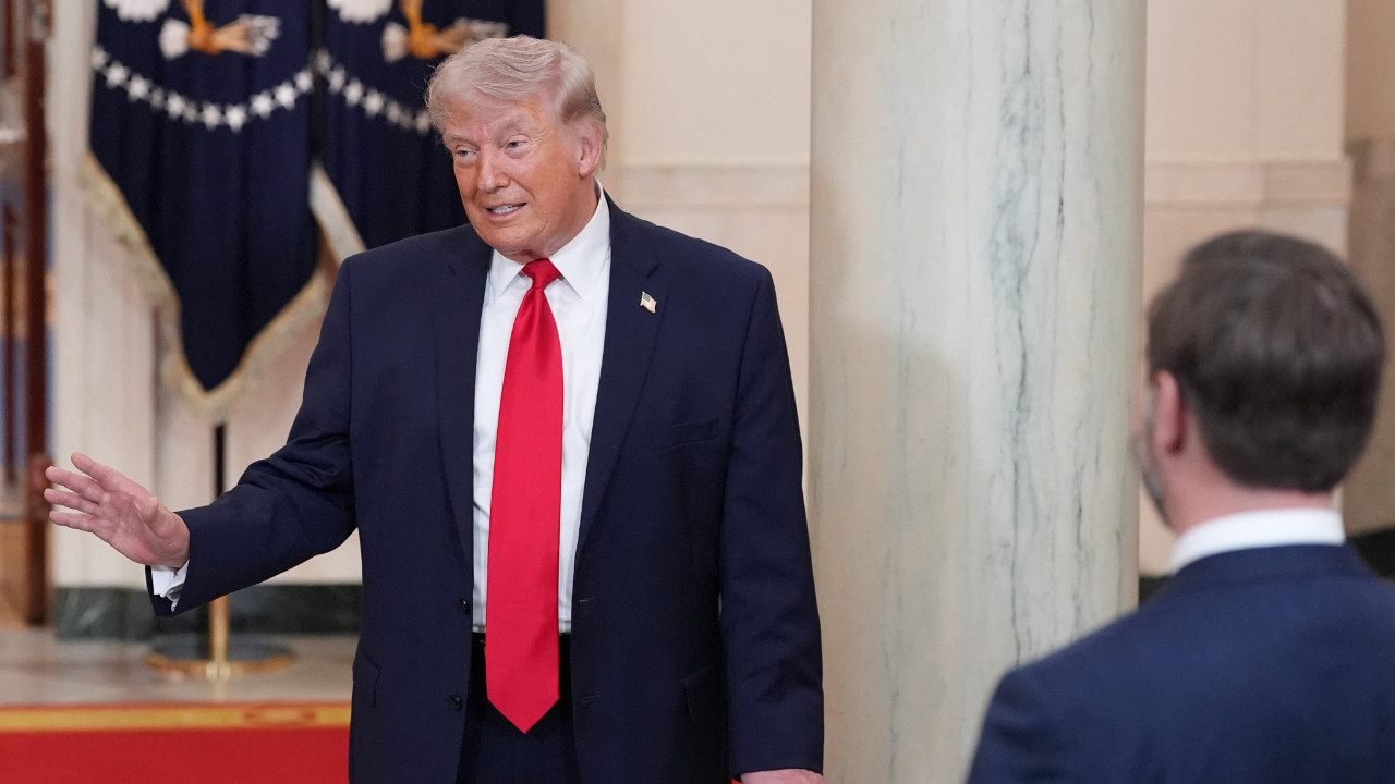 Kabinede deprem: Trump iki ismi daha gözüne kestirdi