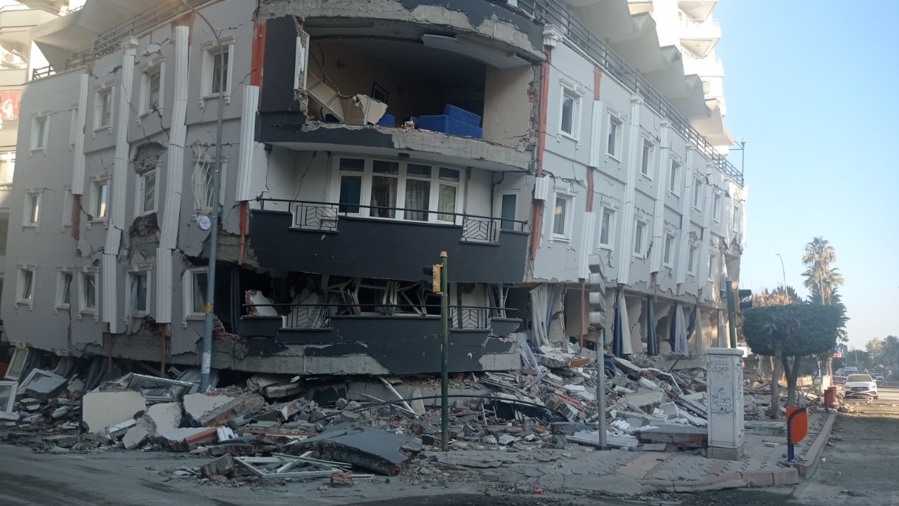 Uzman isim uyardı: Depremde sağlam bina yetmez, belirleyici zemin