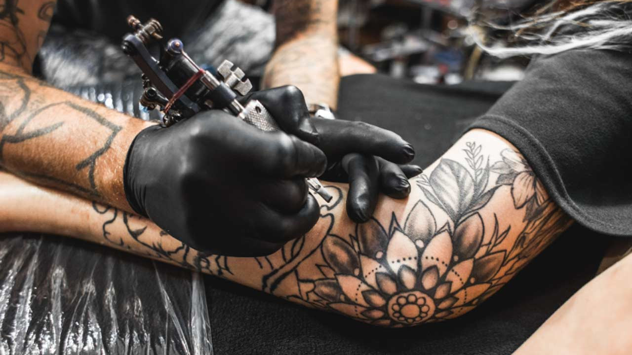 “Dövmen varsa potansiyel suçlusun”