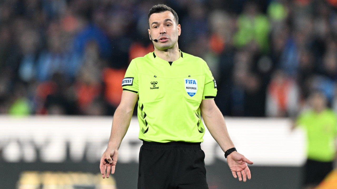 Galatasaray'dan VAR hakemine 'sarı kart' tepkisi: Anlamsızca incelemeye çağırdı