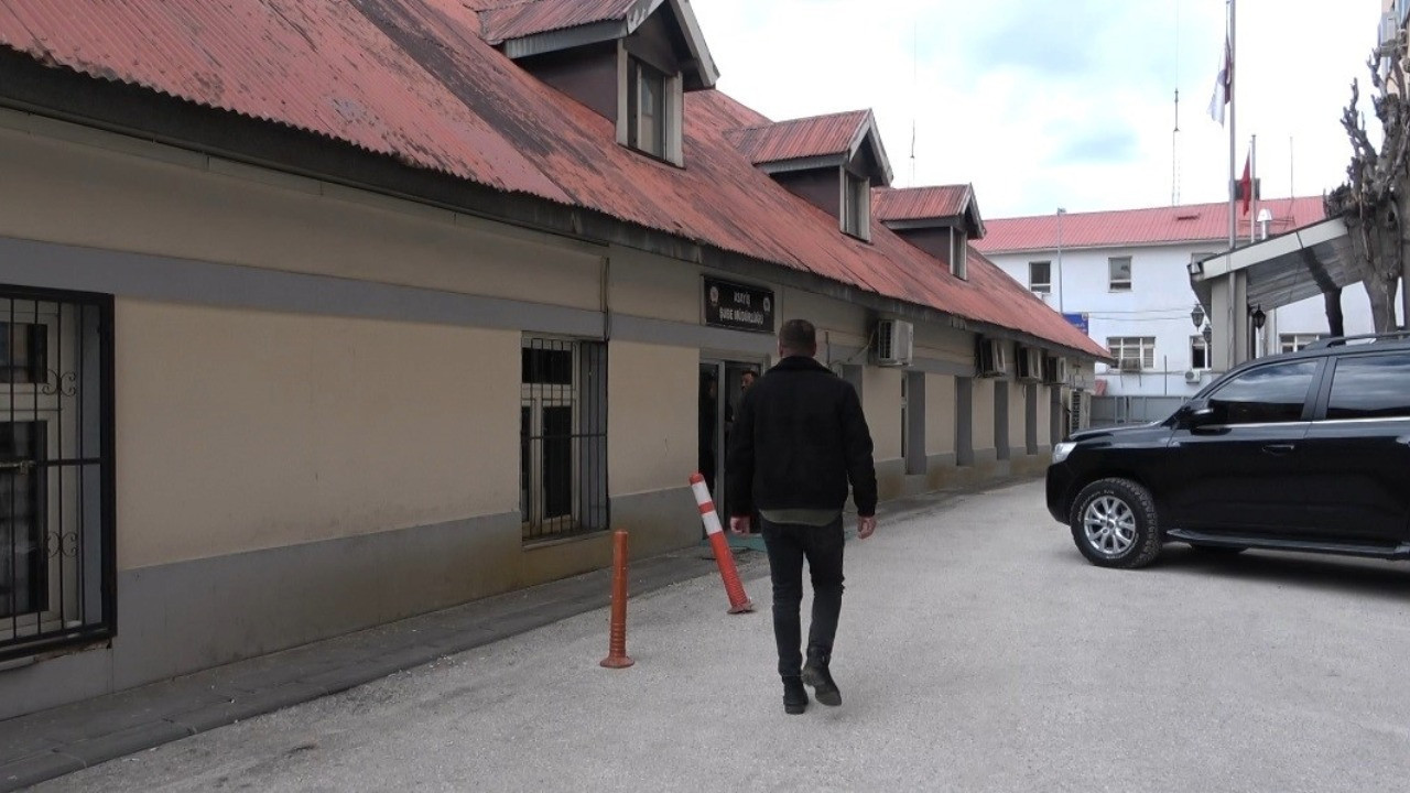 Sazan sarmalı 'blokeyle' çöktü