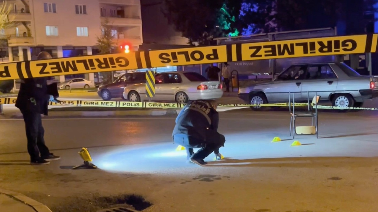 Cadde ortasında silahlı saldırı: 1 yaralı