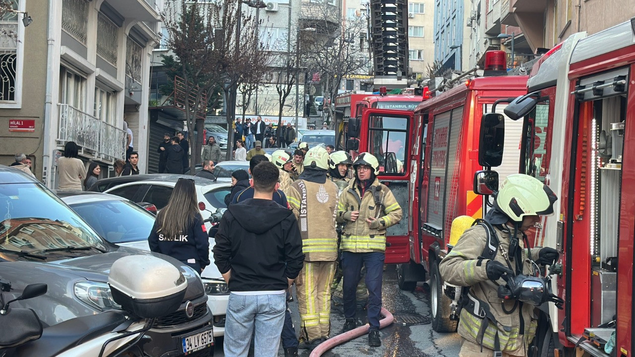 Şişli'de otelde yangın paniği: 6 kişi mahsur kaldı