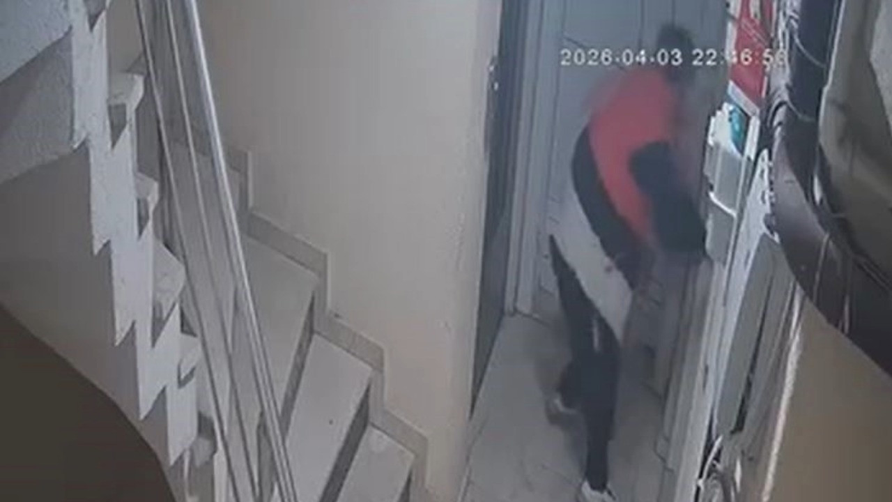 Hırsızlık için girdi, başaramayacağını anlayınca k…