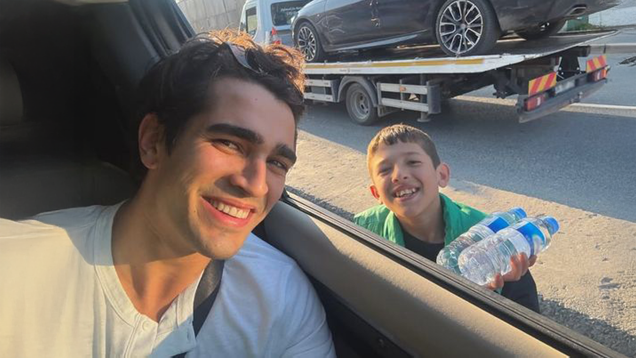 Mert Ramazan Demir’den anlamlı paylaşım