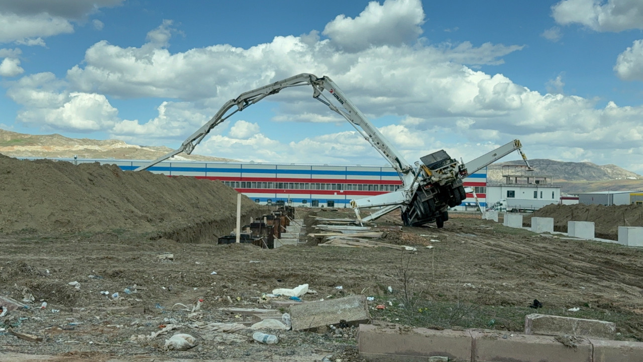 23 yaşındaki işçi beton kalıbına düşerek öldü