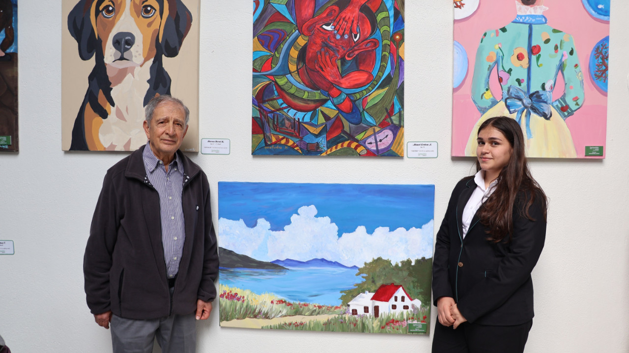 “Bir Tuval İki Nesil” resim sergisi Urladam’da ziyarete açıldı