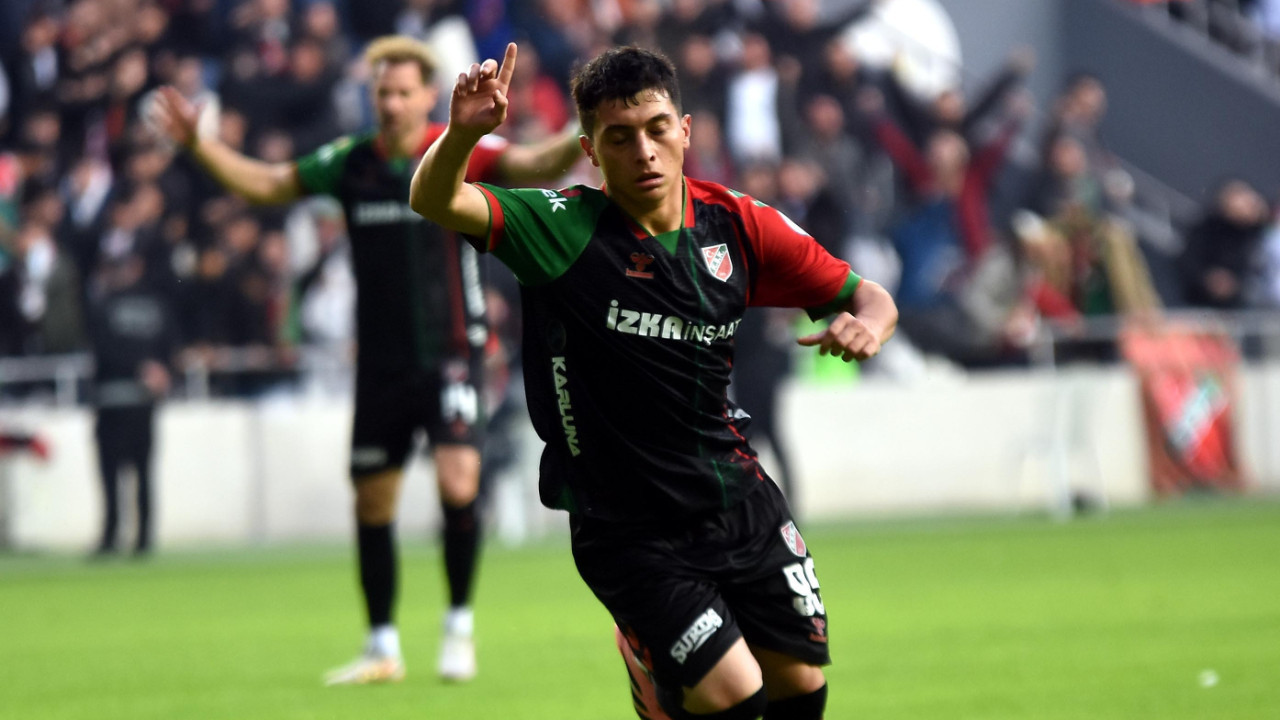 Karşıyaka'nın genç yıldızı Berat Şahin'e Fransız kancası