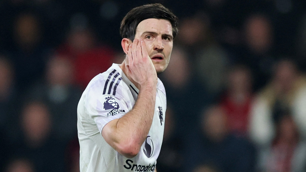 Manchester United, Harry Maguire ile devam dedi!