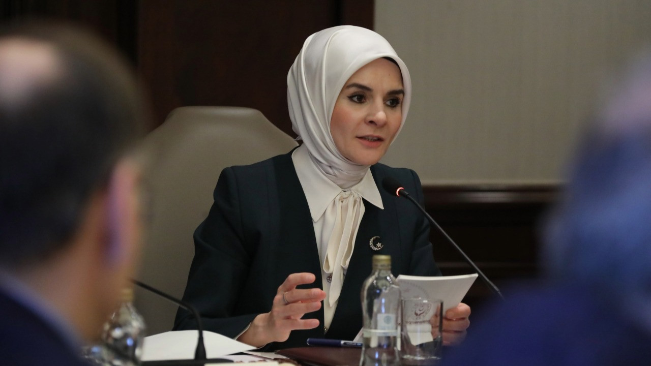 Bakan Göktaş: Oyunları kapatmak, toptan yasaklamak gibi bir gündemimiz yok