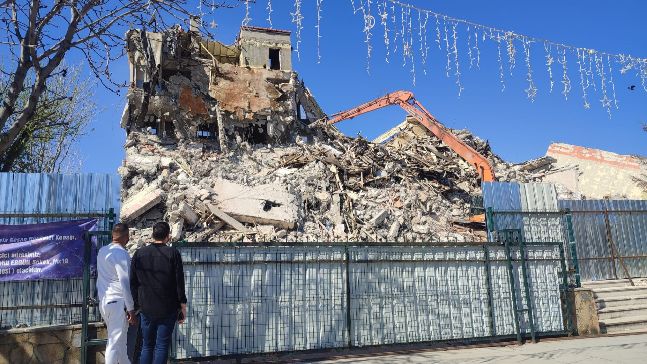 Denetimsiz yıkım hasara yol açtı: belediye firmaya 160 bin TL ceza kesti