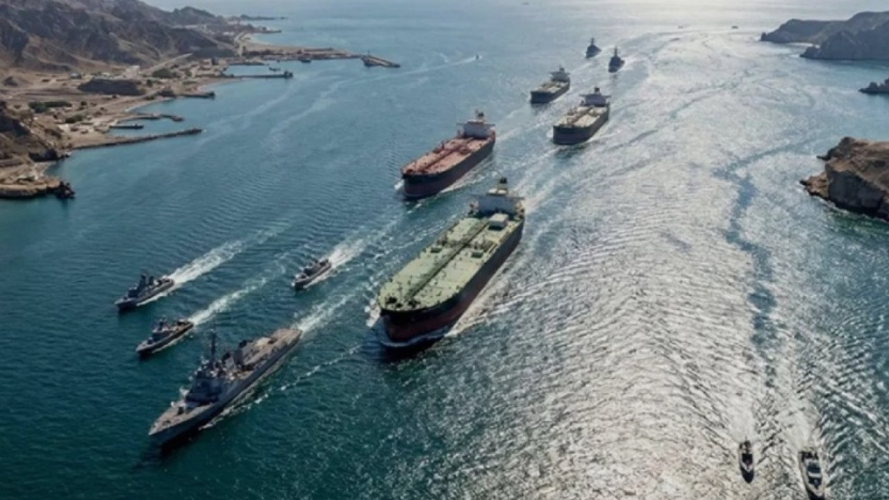 İngiltere'den Hürmüz zirvesi! 30'dan fazla ülkeden askeri yetkili bir araya geldi