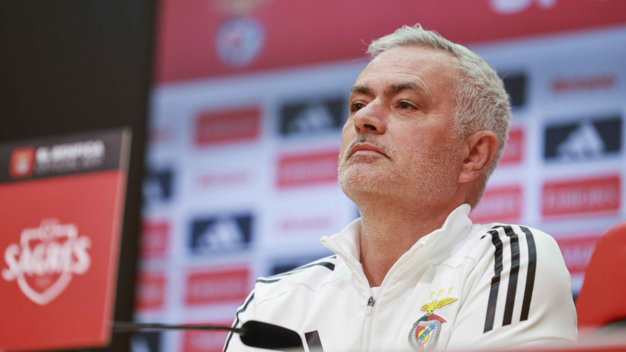 Jose Mourinho'dan Rafa Silva'ya büyük şok! 4 ismi kapının önüne koydu: 'Görmek istemiyorum'