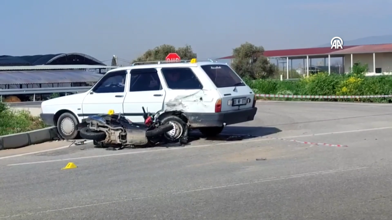 Otomobille çarpışan motosikletli öldü
