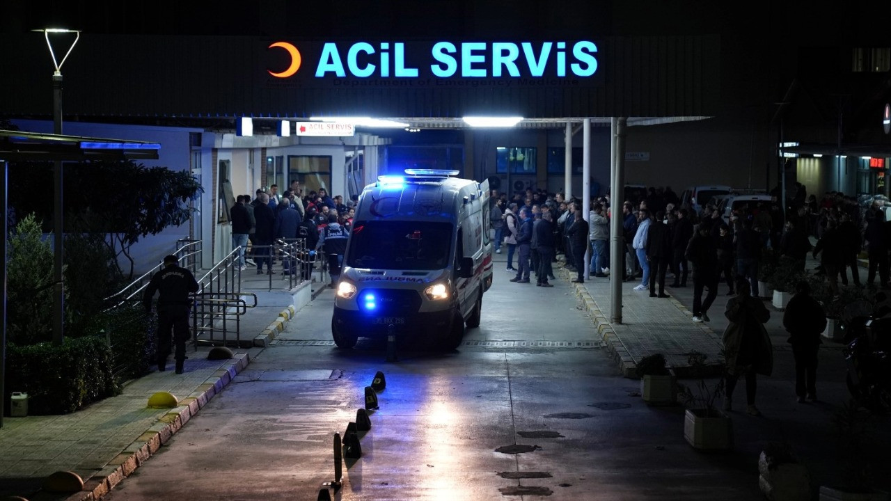 Kaçak kazıda göçük altında can verdi