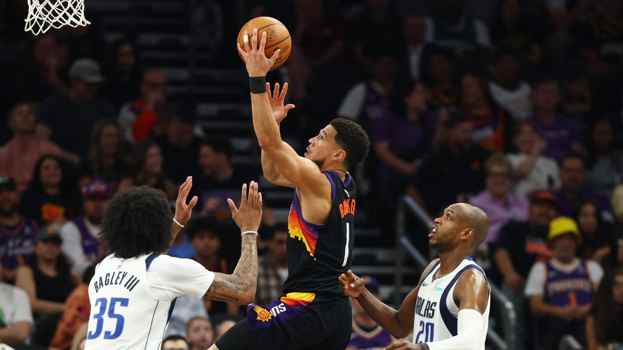 Phoenix Suns, Dallas'ı devirdi: Play-off bileti cebinde