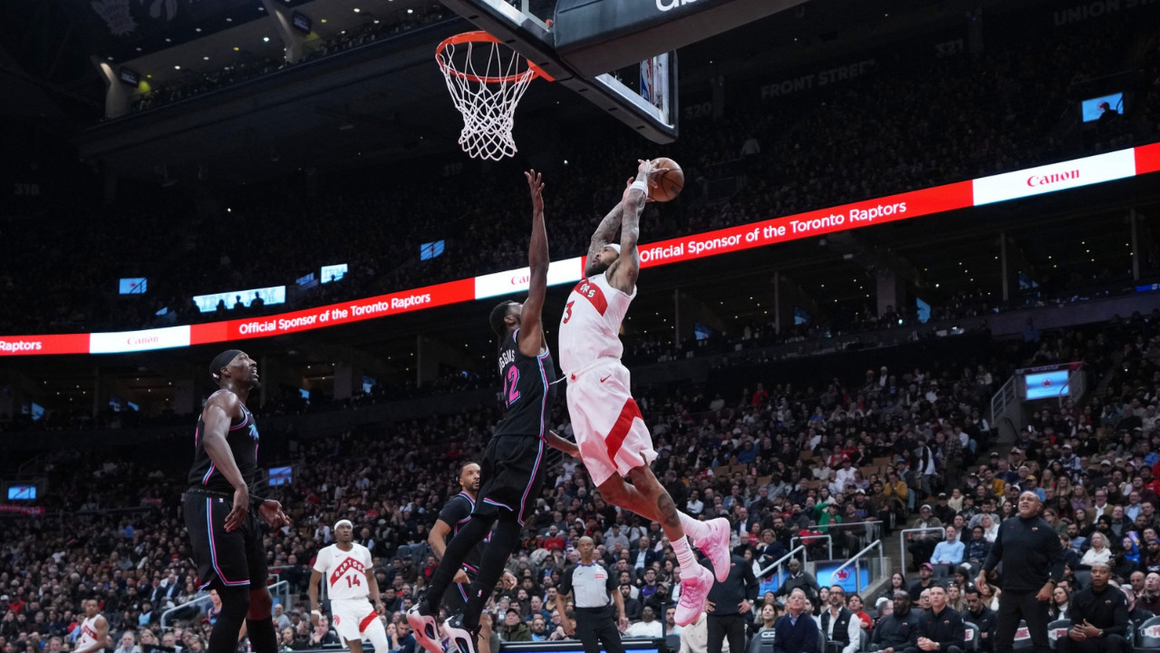 Ingram'dan 38 sayılık gösteri: Raptors, Heat'i yendi