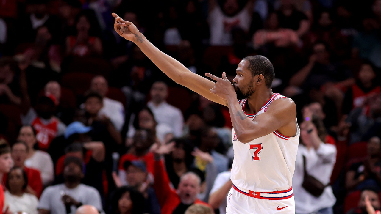 Kevin Durant'in kritik üçlüğü, Rockets'ı zafere taşıdı