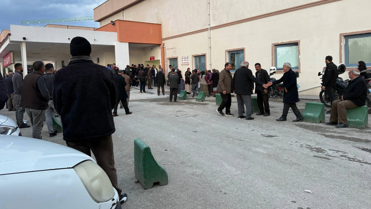 Ailelerin kavgasında kan gövdeyi götürdü: 2 ölü, 6 yaralı