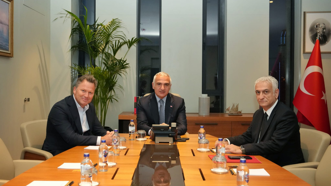 Bakan Ersoy Avrupalı tur operatörleriyle görüştü