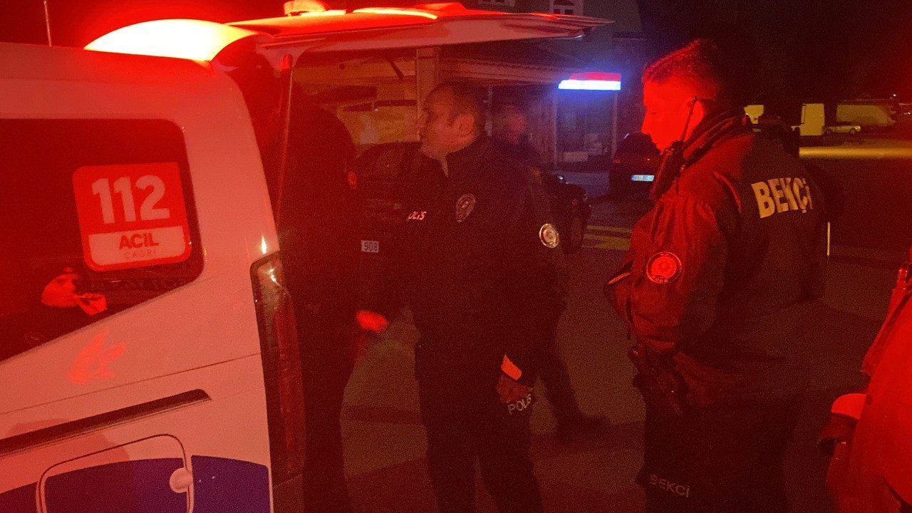 Sokak ortasında karısıyla kavga etti, gözaltına alındı