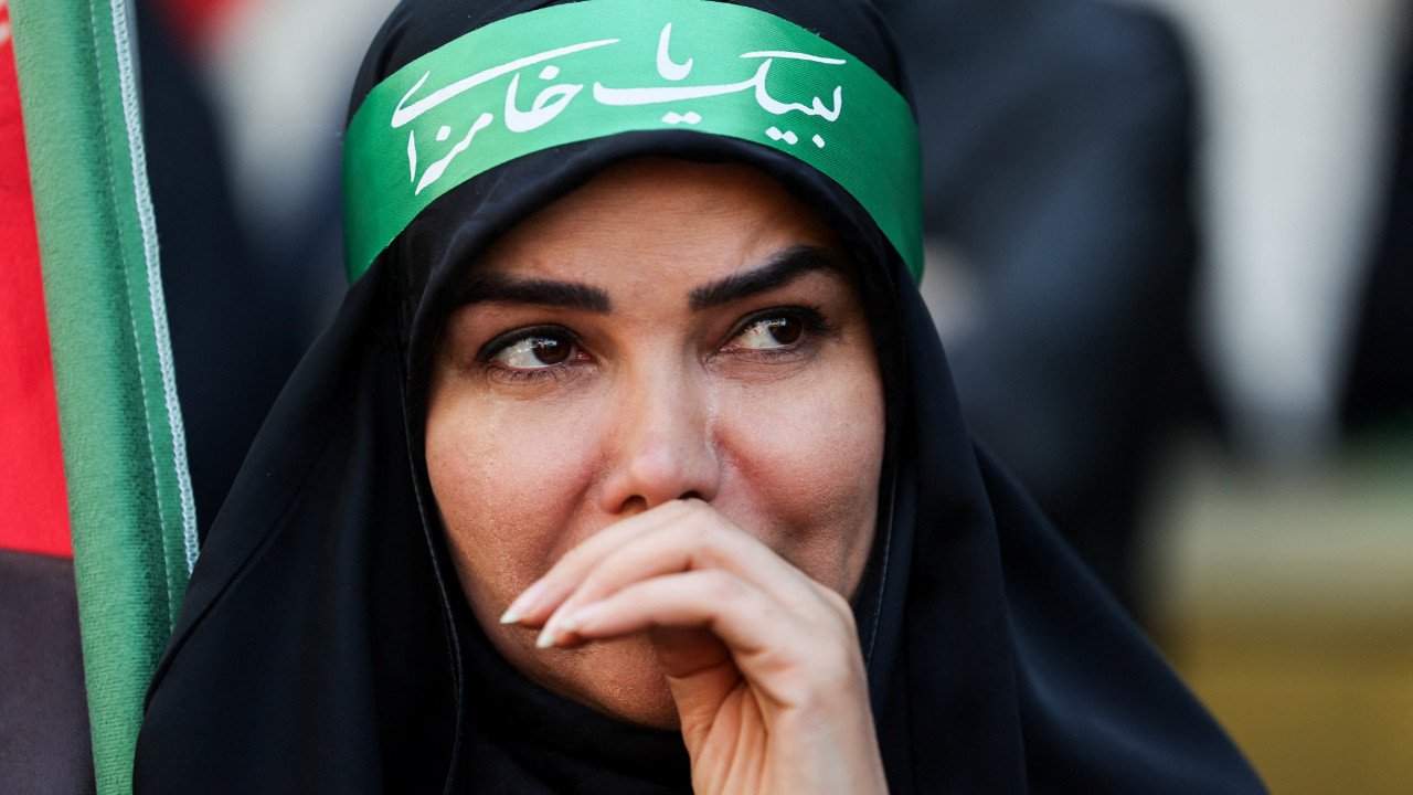 Aralarında Türk de var: İran binlerce cenazeye kimlik tespiti yaptı